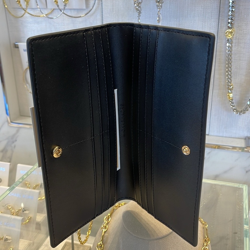 Michael Kors Reed Large Bifold Pebbled Leather Snap Wallet Card Case 
Black 
NWT - Picture 13 of 16